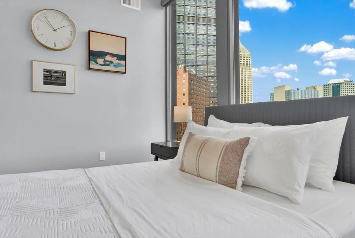 Cozysuites Spacious 2Br, Ppg Paints Arena, Pitts Pittsburgh Exterior photo