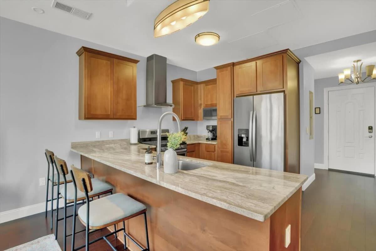 Cozysuites Spacious 2Br, Ppg Paints Arena, Pitts Pittsburgh Exterior photo